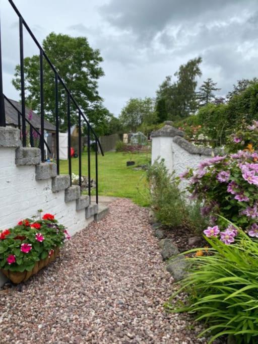 St John'S Flat Spacious Accomodation Dalry  外观 照片