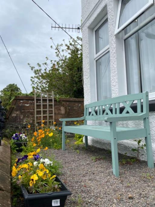 St John'S Flat Spacious Accomodation Dalry  外观 照片