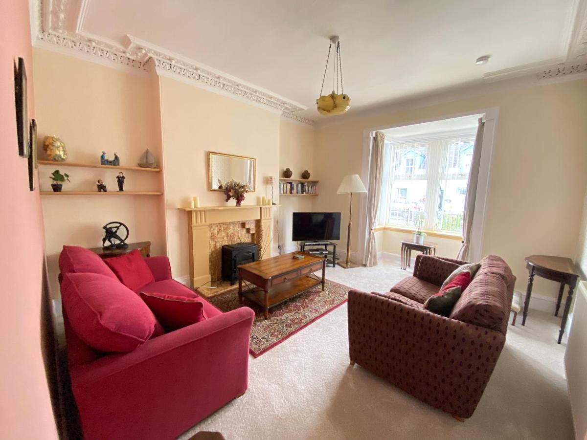 St John'S Flat Spacious Accomodation Dalry  外观 照片